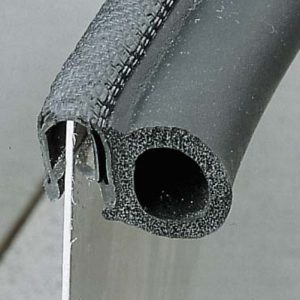 Tesnilni profil bočna letvica10