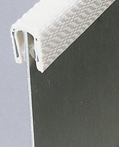 Profil za zaščito robov - veliko območje vpenjanja - črn - 10 m