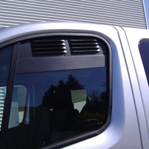 Ventilacijska rešetka za kabino Fiat Talento / Nissan Primastar od modelnega leta 06/2016