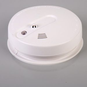 Detektor dima z baterijskim delovanjem