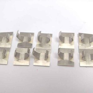 Ohlapna samozapiralna kabelska objemka