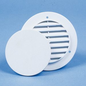 Stenski ventilator s pokrovom
