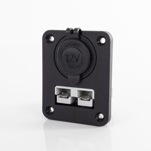 Montažna plošča z 12 V vtičnico in 50 A priključkom (Andersonov slog)