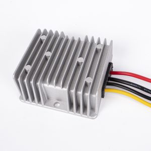 Pretvornik napetosti od 12 do 24 V