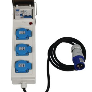 Carbest 3-stranski trak za vtičnice s tremi Schuko vtičnicami