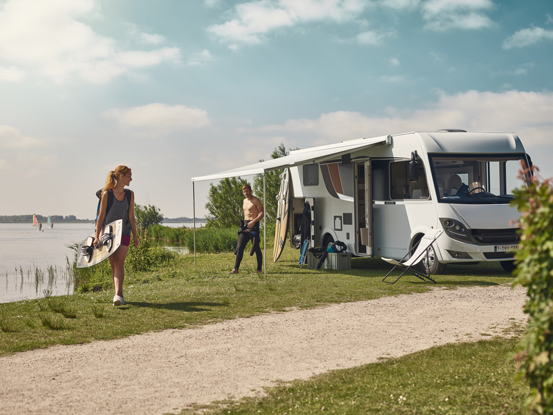 Thule Omnistor 8000 bočna markiza - Belo ohišje - 4 do 6 m - slika 2