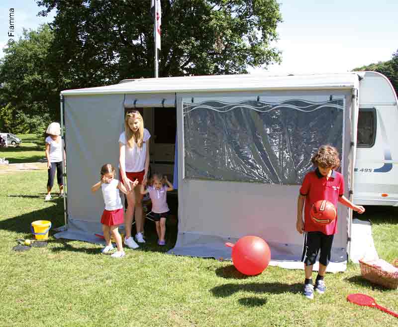 Zasebnost Soba CS Svetlobna markiza