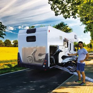 Pomoč za nalaganje kolesa/skuterja za zadnjo garažo