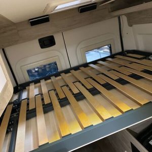 Carbestova električna dvižna postelja za Fiat Ducato, Peugeot Boxer, Citroen Jumper >2015