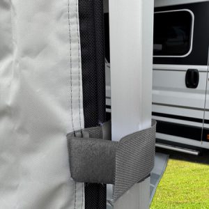 Girona – Wind-/Rainblocker – stransko panelo za markize z izvlekom 250 cm, pritrditev z napenjalnimi palicami